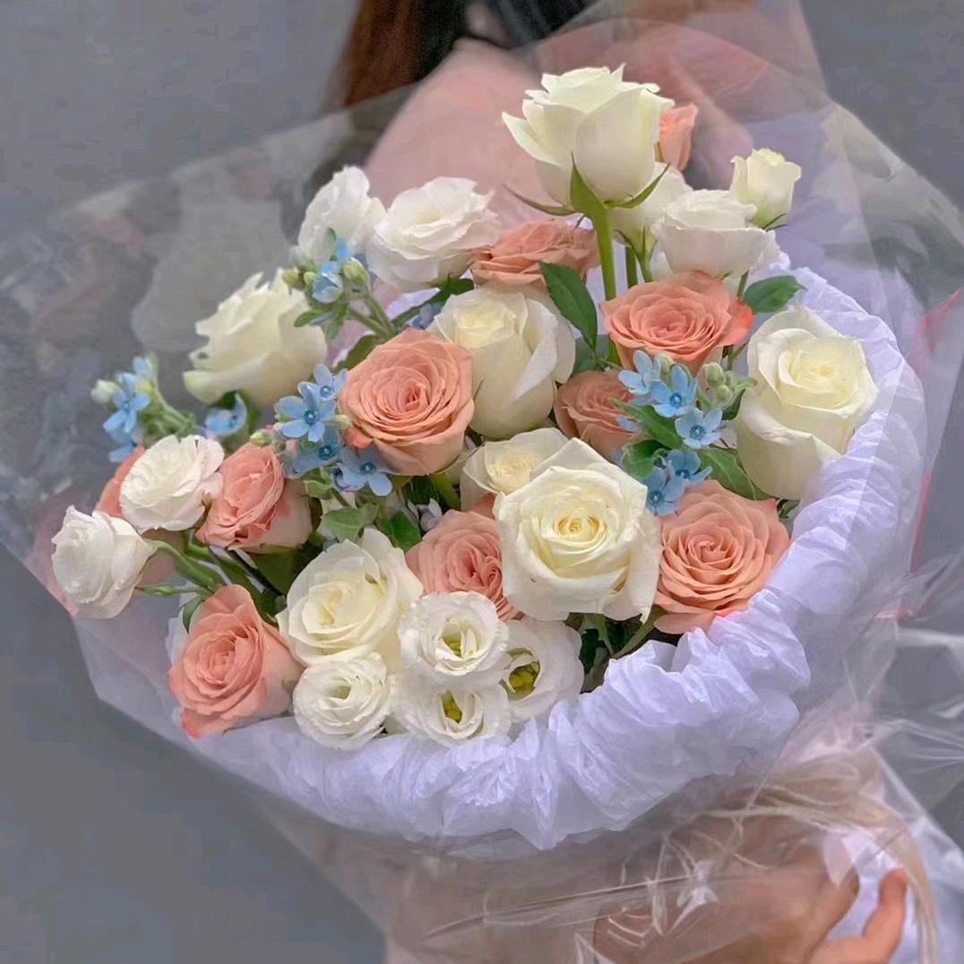 丹小妞鲜花礼品店