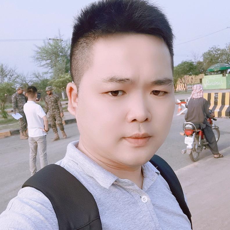 鹏哥环游记