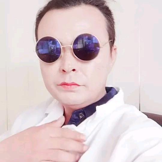 357939675，中年萌大叔