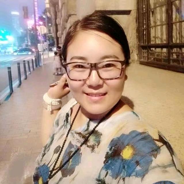 云朵姐姐(晚上10:15开播）