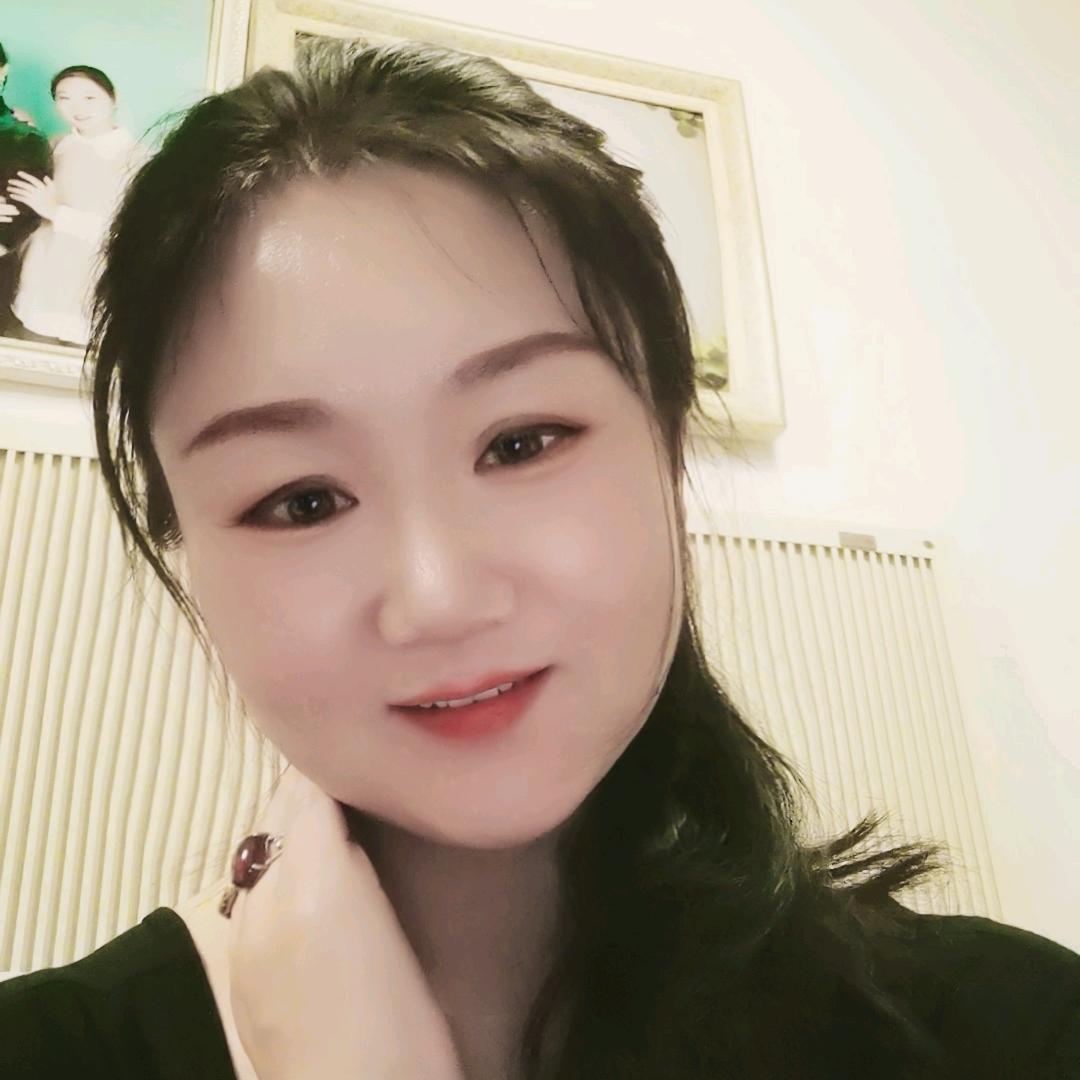 舒美制衣
