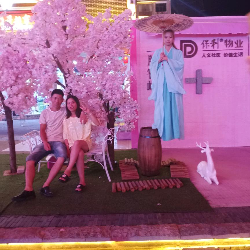 幸福向前看🌹🌹