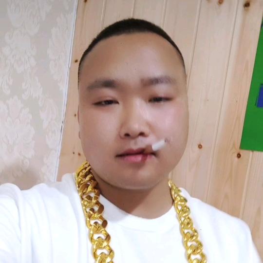 阳光烙烤三娃子