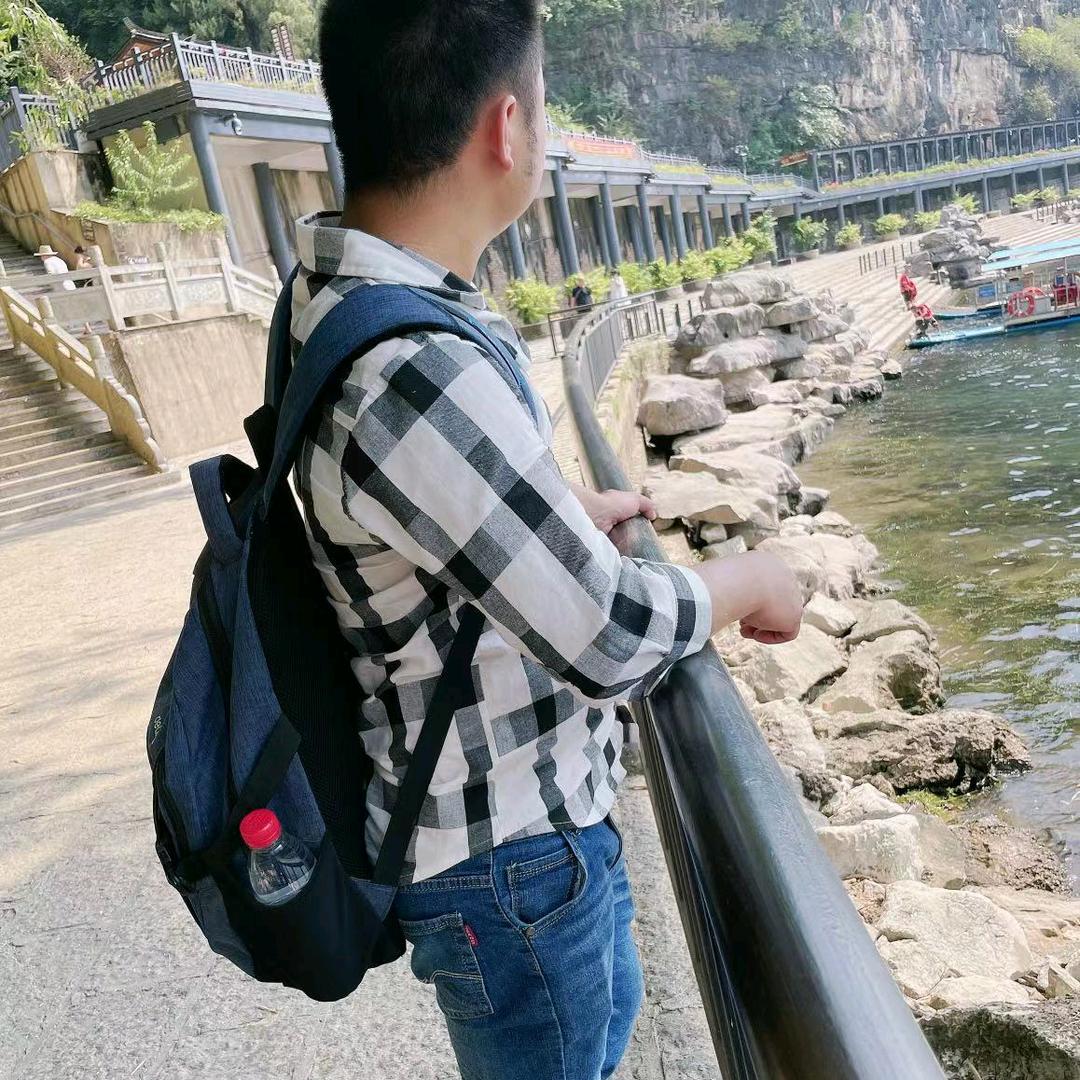 撒欢不惹祸