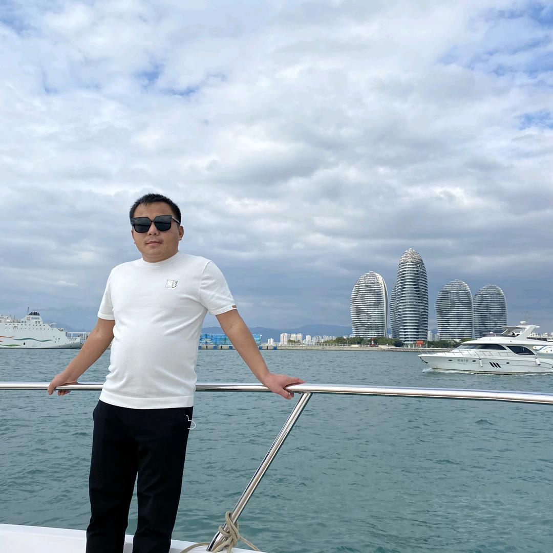 张主任。。