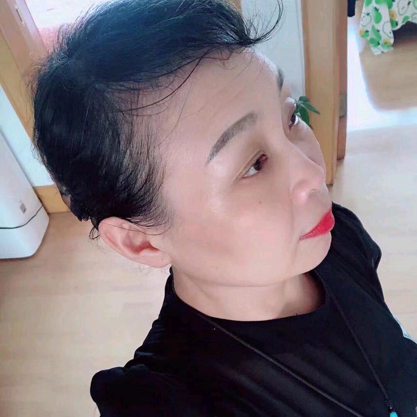 英子布行潮衣库一楼