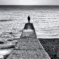 清辉素月，俯仰千年。