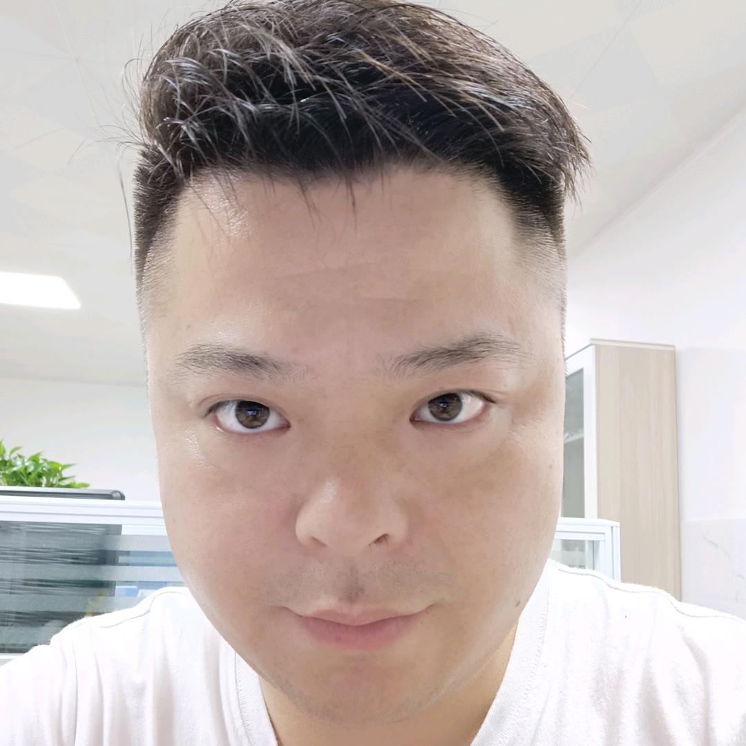 A蜗牛慢慢爬