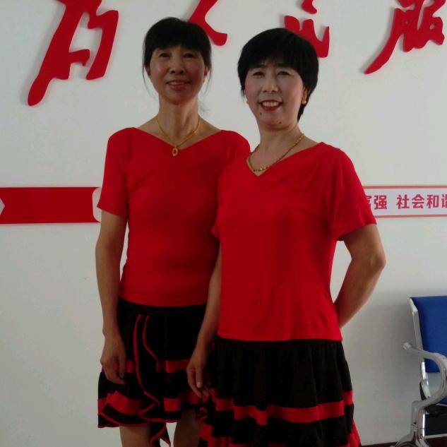 海龙妈妈广场舞