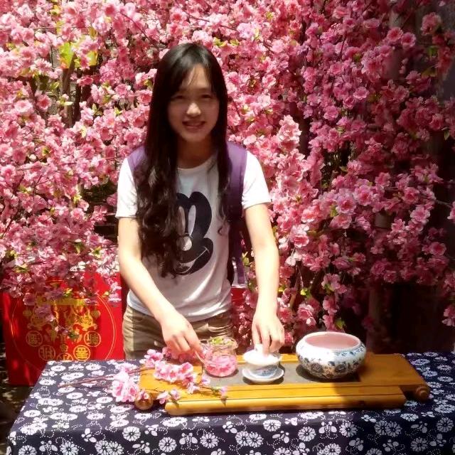 花花1445922343