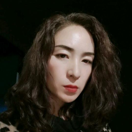 铿锵玫瑰🌹