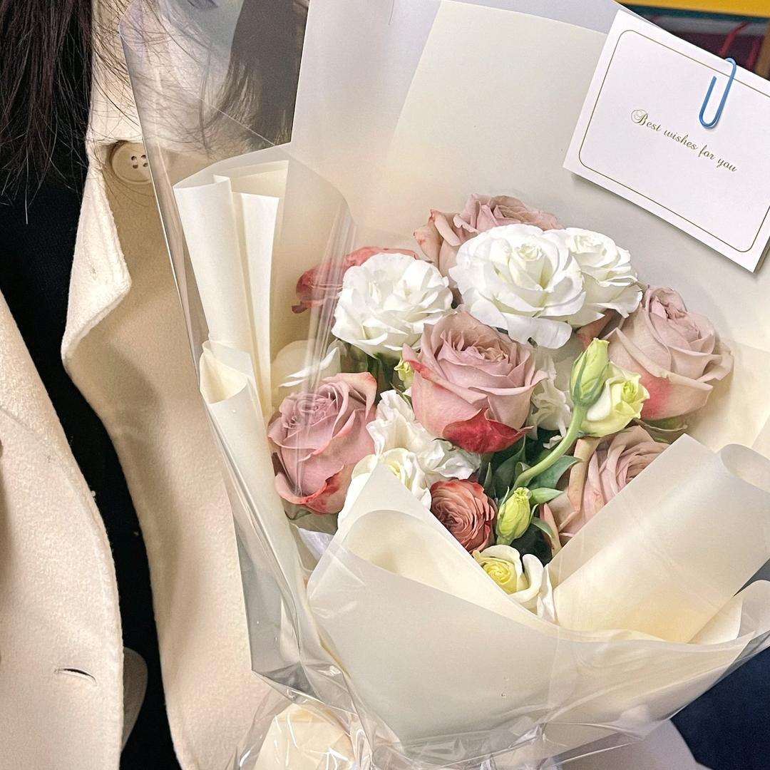 哼唧妹◔.̮◔✧