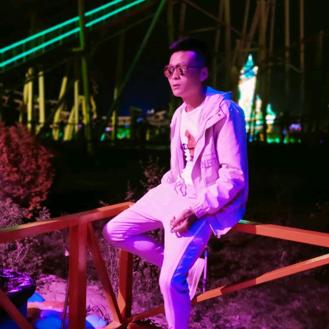 A💘雅 泽=汪先生