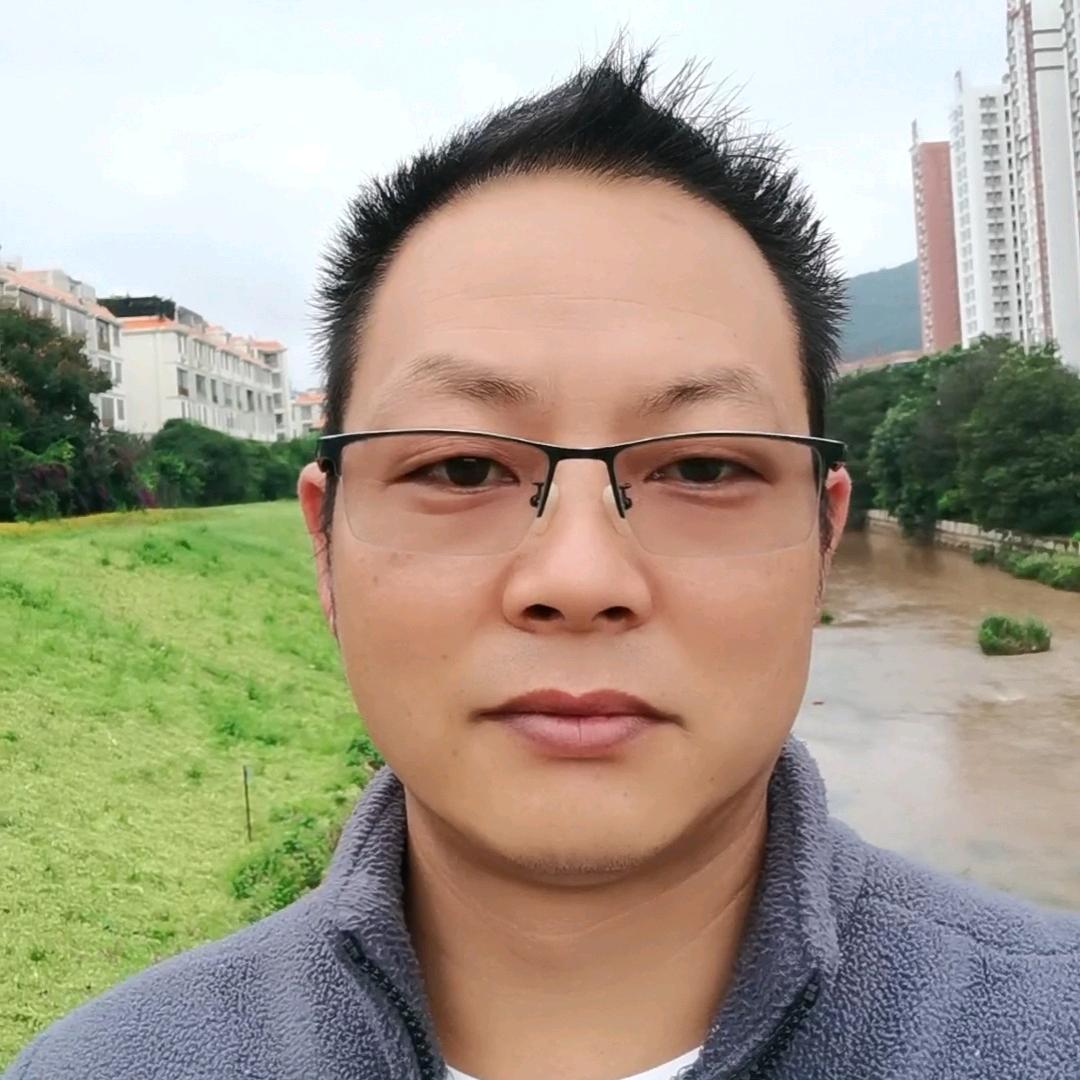 电梯小雨
