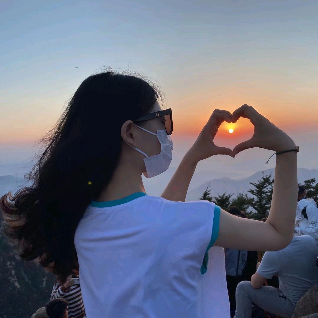 还是叫我小智吧