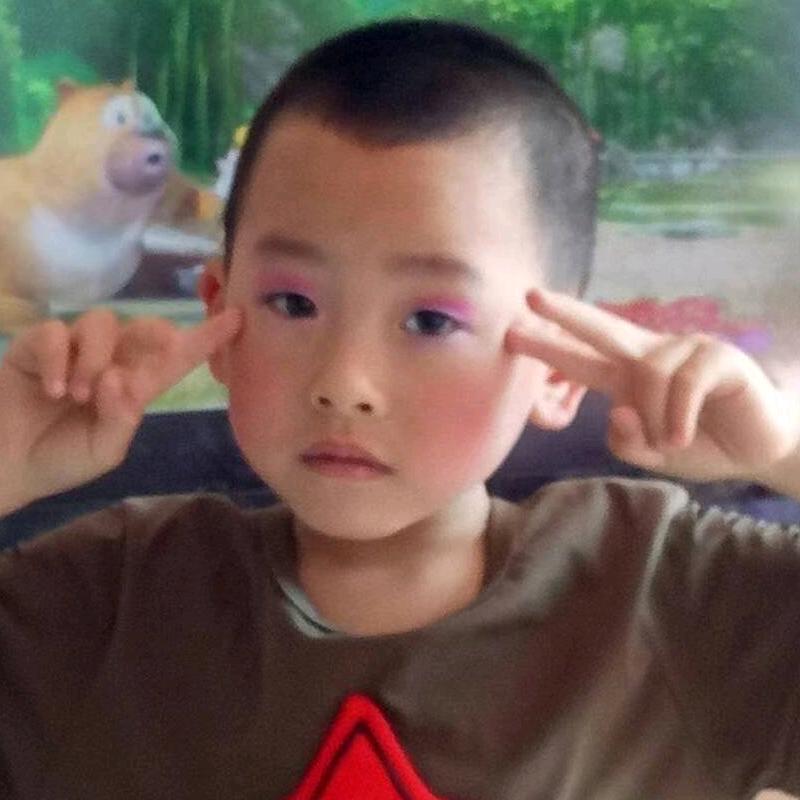 覃本玉