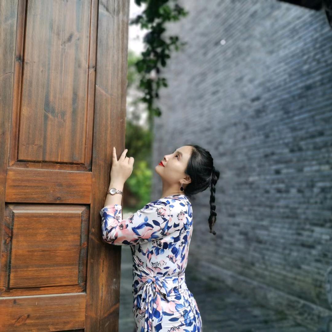 周周～吃喝玩乐