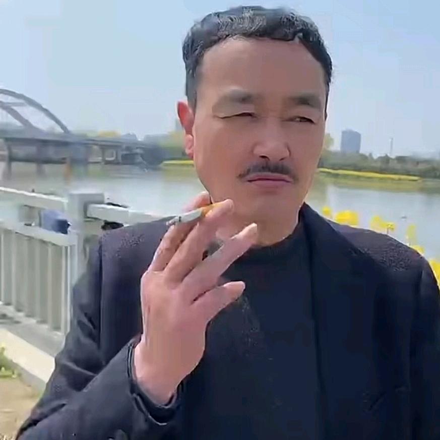 范金龙