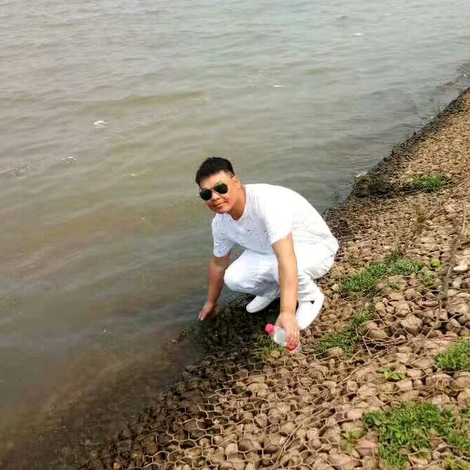 隔壁老王！