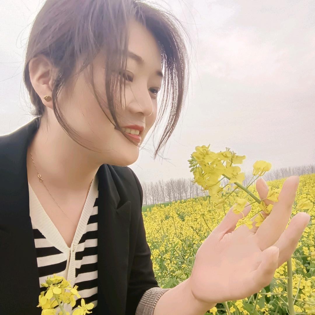 @小芳☞带刺的玫瑰