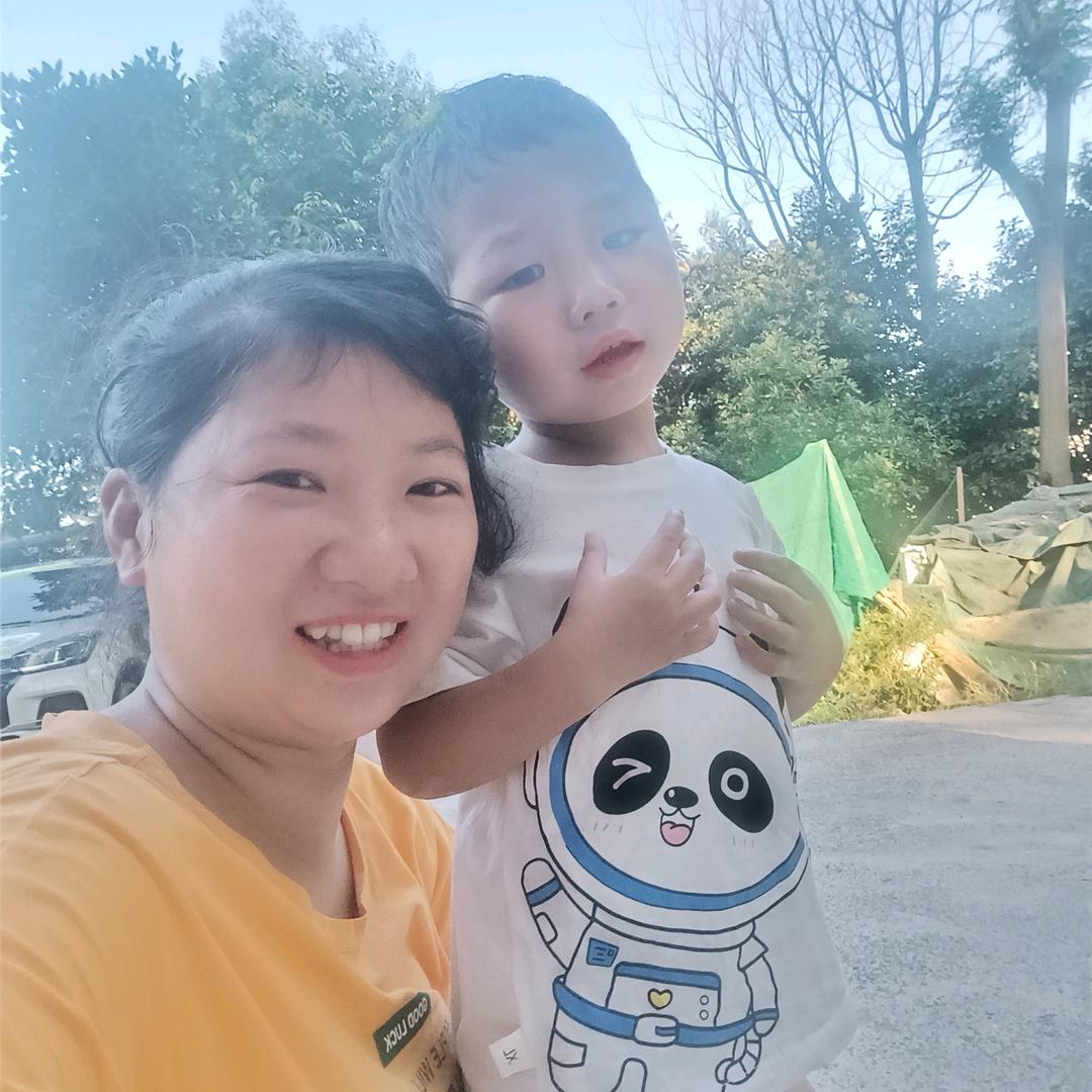 廖家一家人