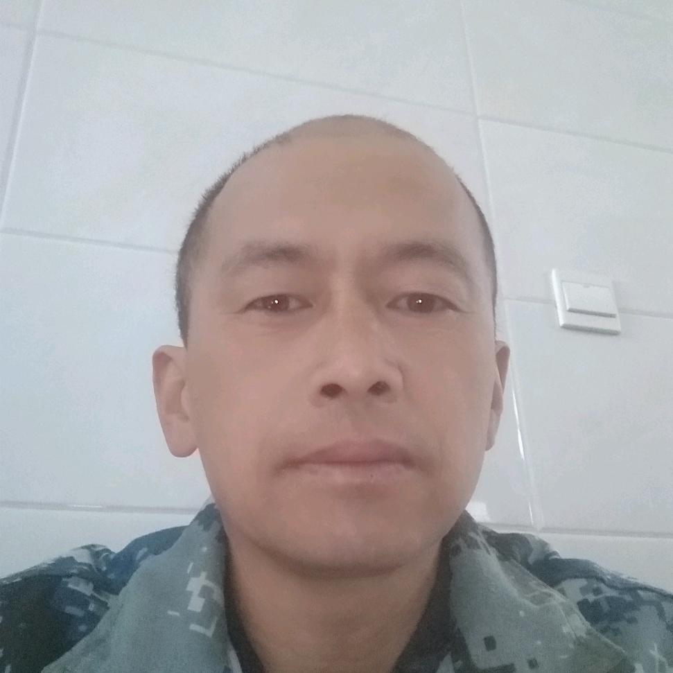 侯付东