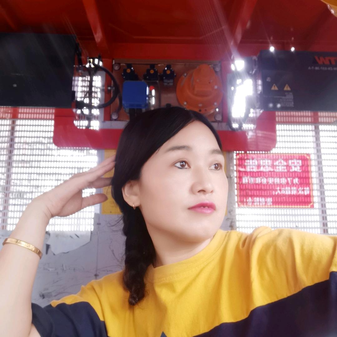 爱跳广场舞的姐姐