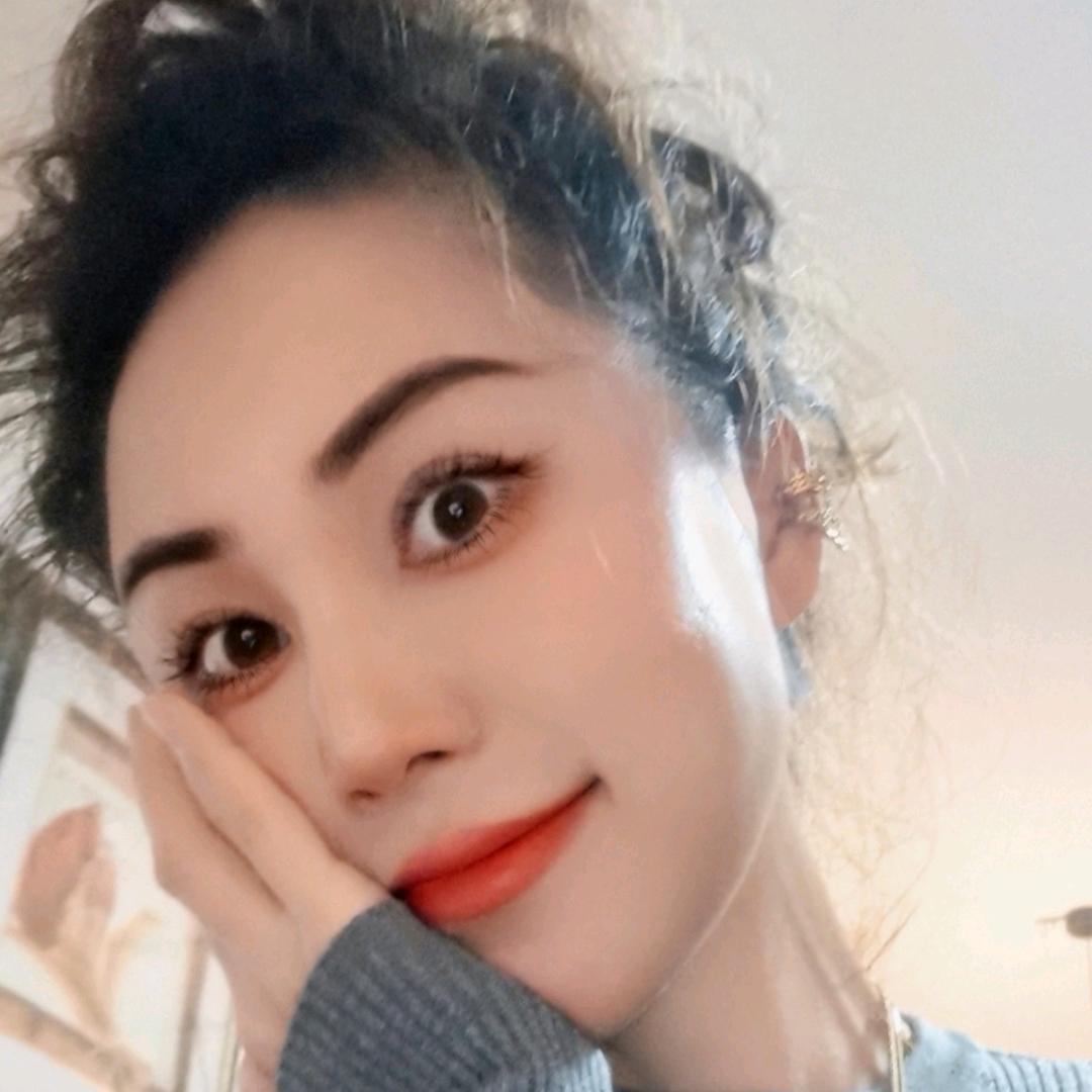 董老板（二姐）