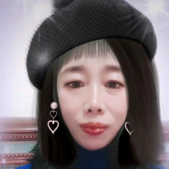 红梅瑰💐💐💐