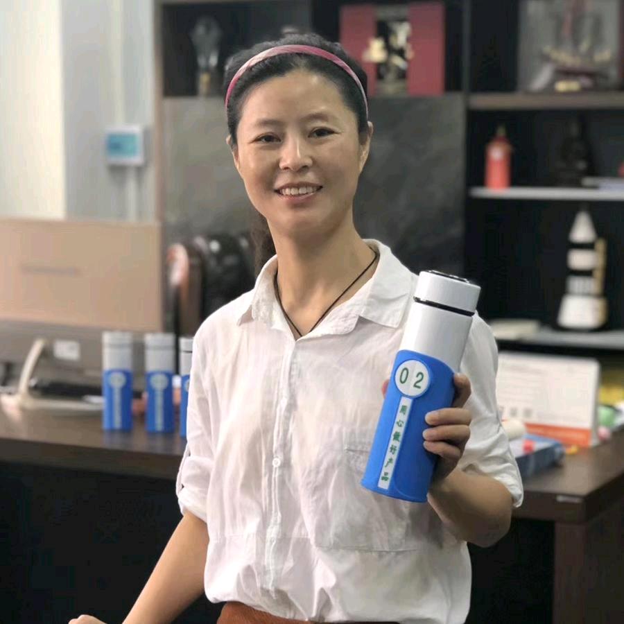 曾姐硅胶制品厂家