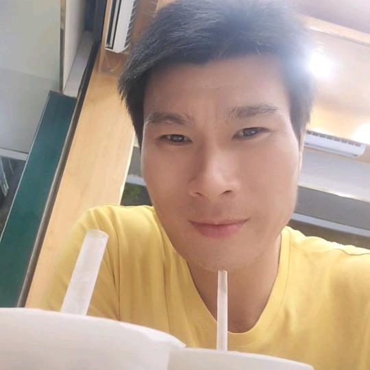 单身 一个人独 自标博