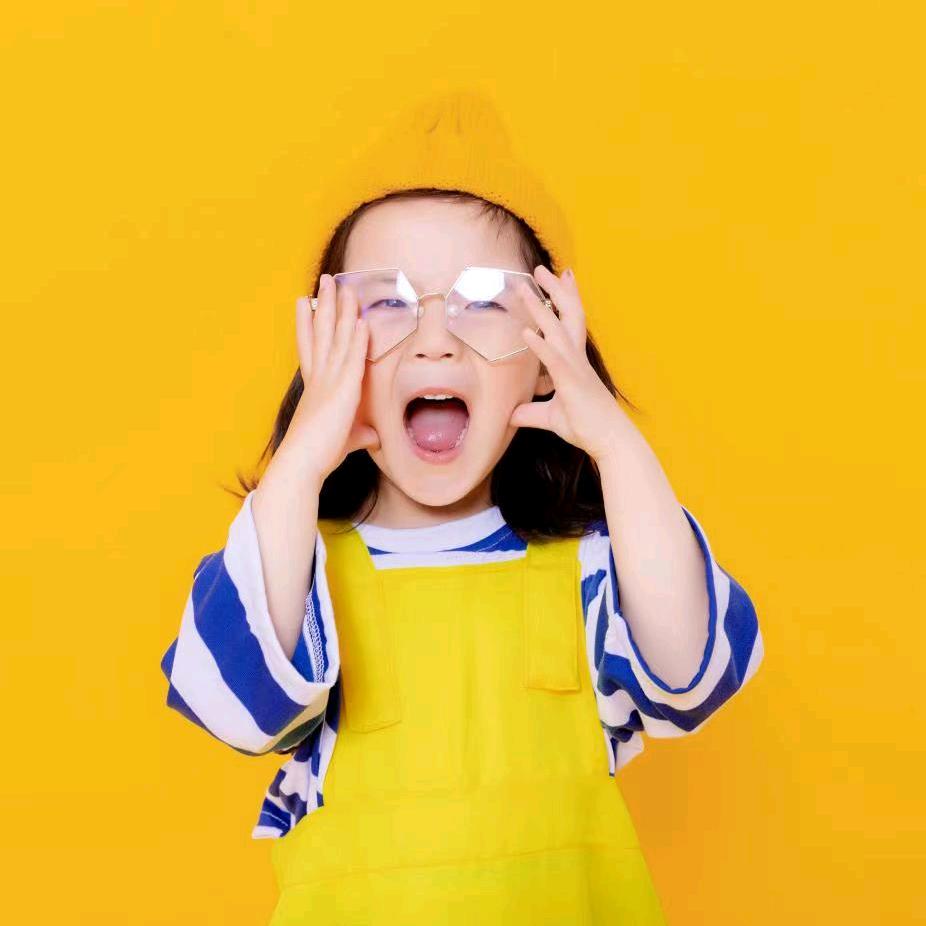 小西柚-