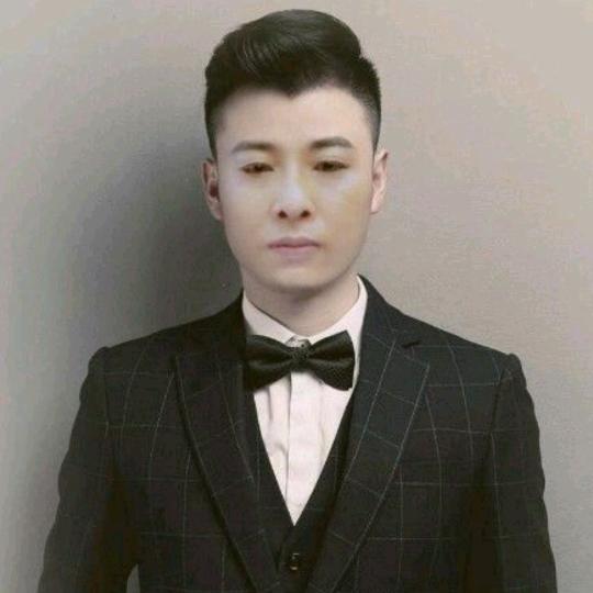 龙龙（手机摄影）