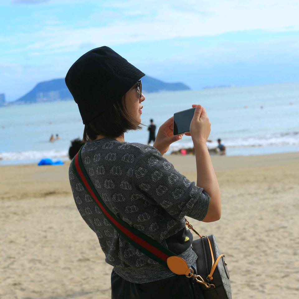 居然栗子姐Celia