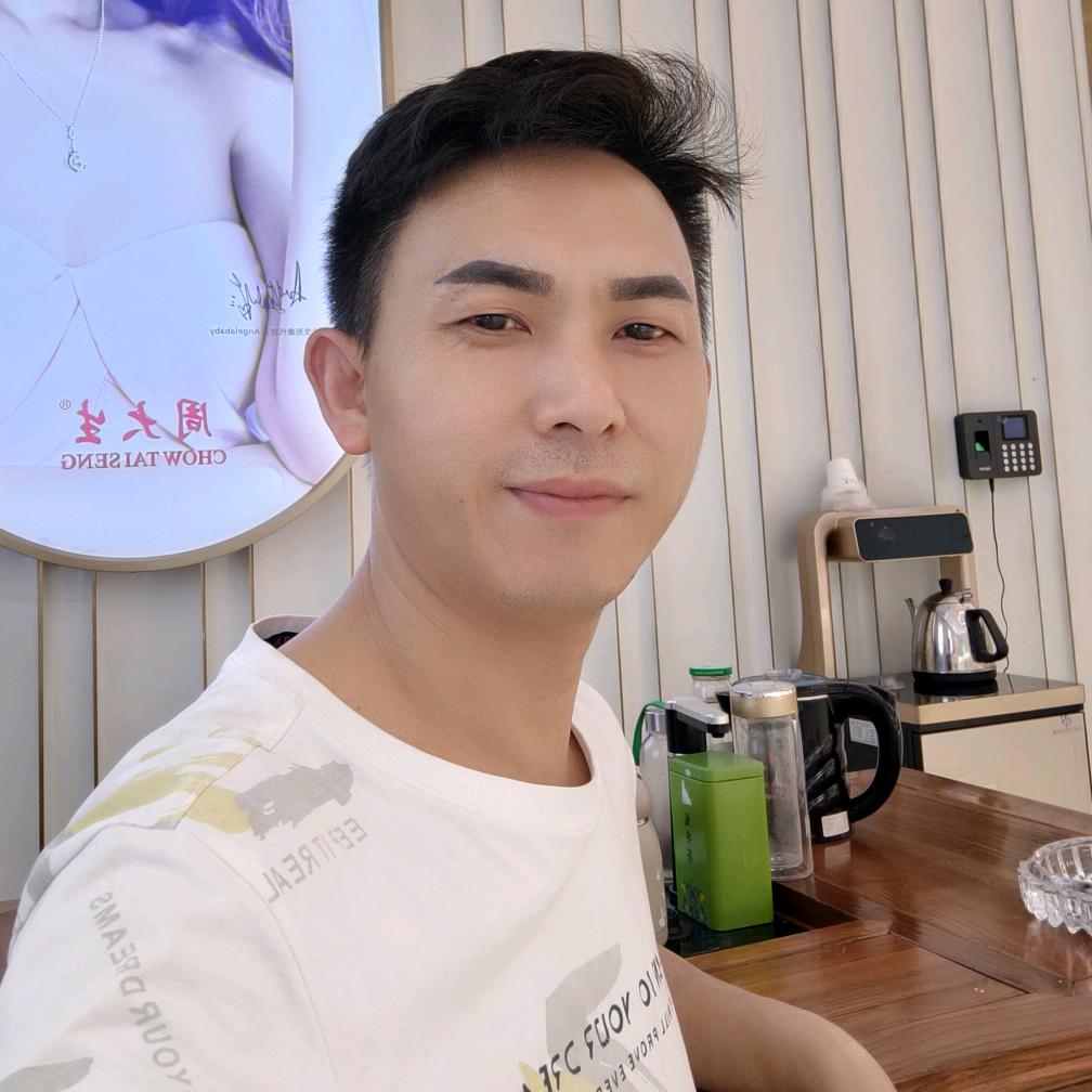 包子哥😀欢乐多