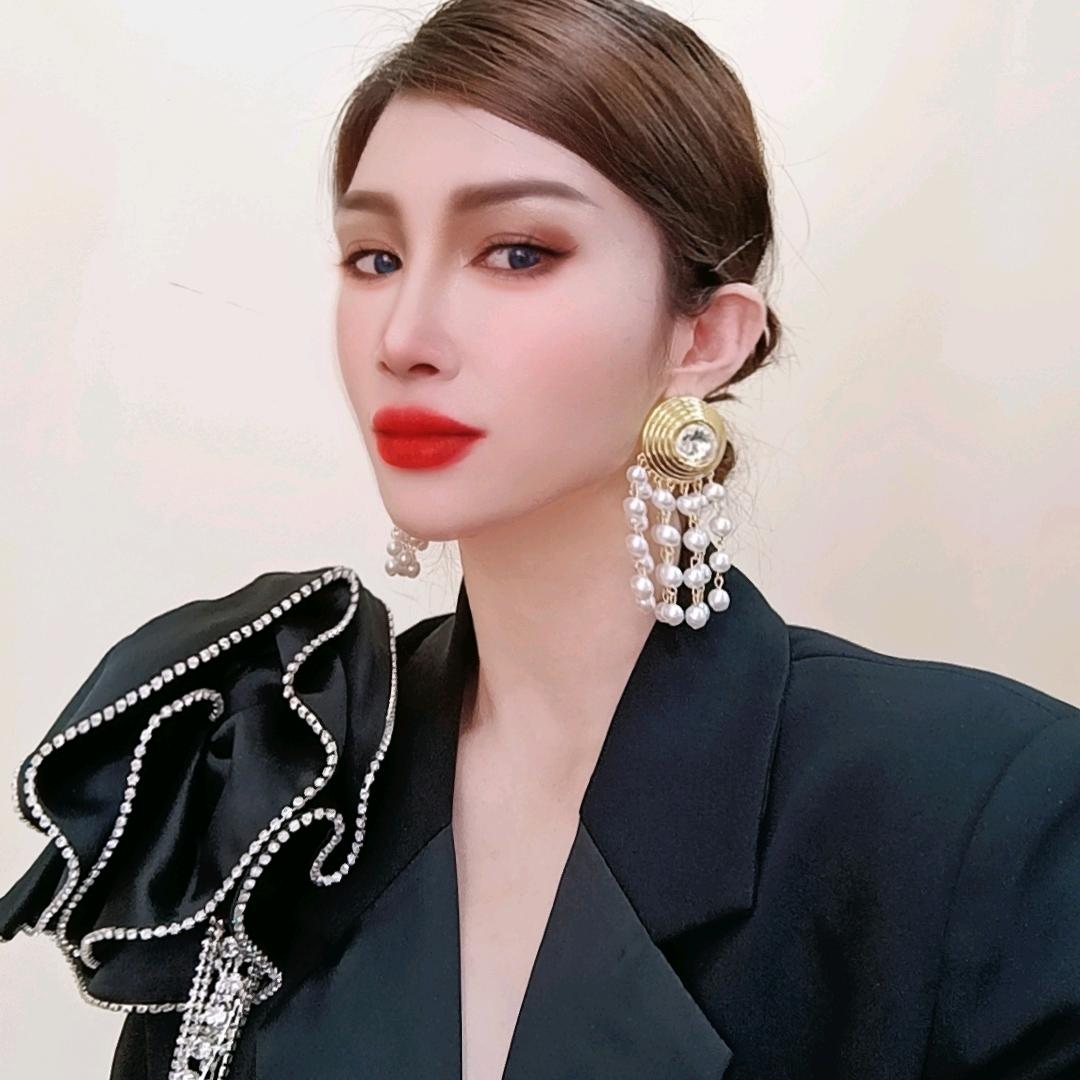 莎车县莫妮卡工作室
