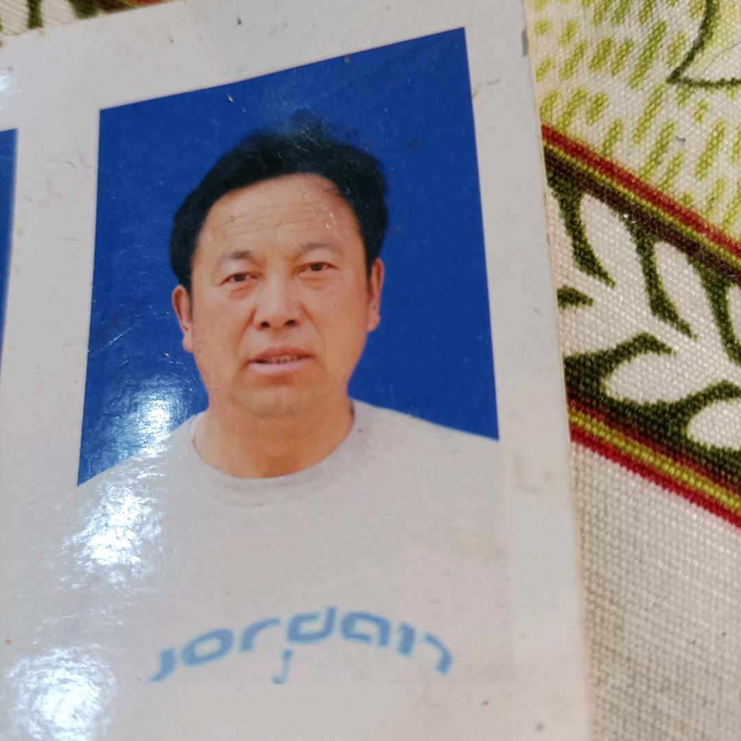 任小龙