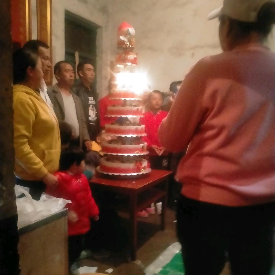 空车拉货，回收废品小杨