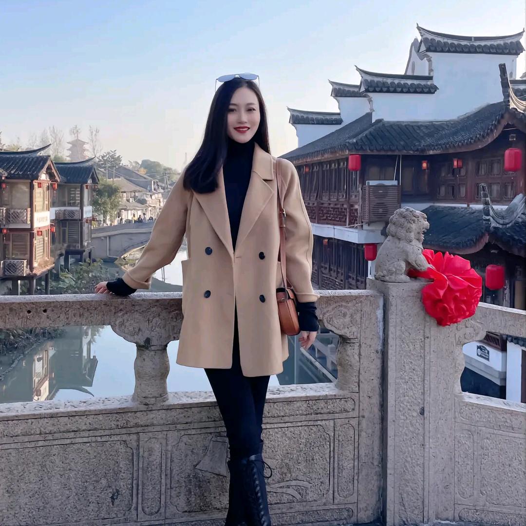 婷姐姐爱高跟鞋