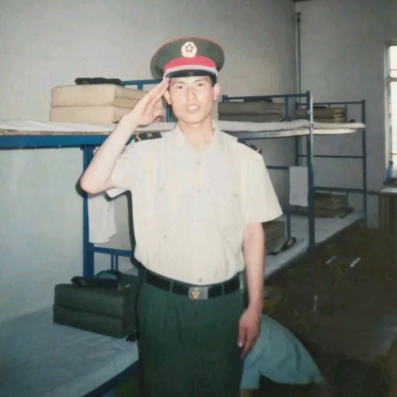 侑妳哫鉤