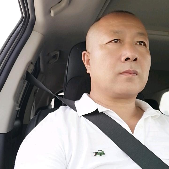 城市救赎者程甜头像