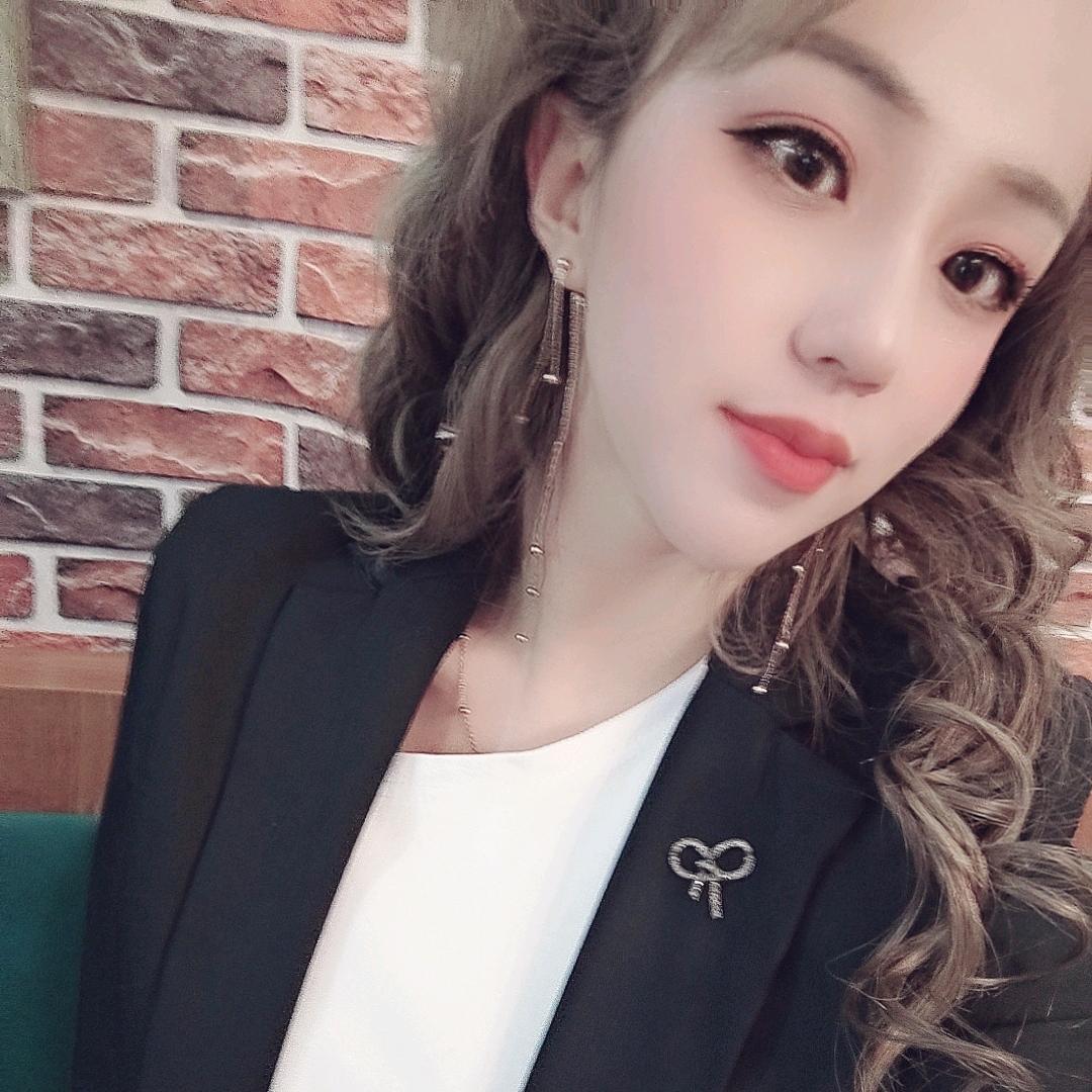 崔LEO