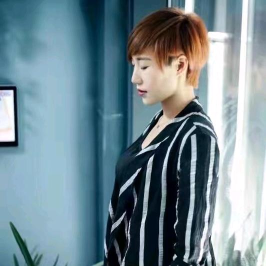 头发乱了（宋美丽）