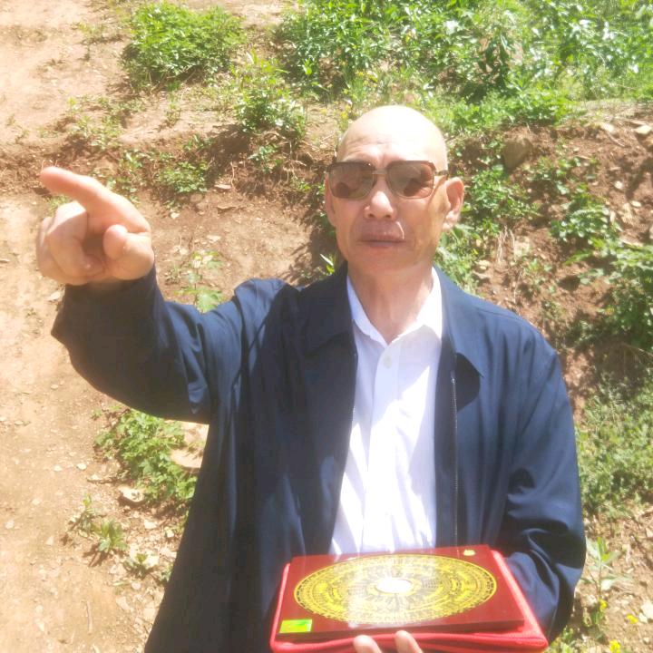 善行天下:李大师