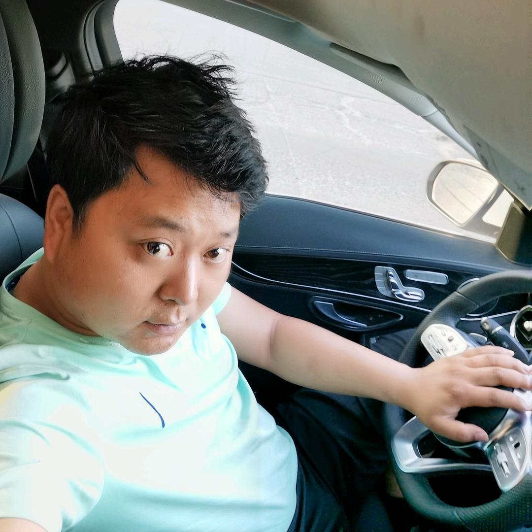 大彡雄