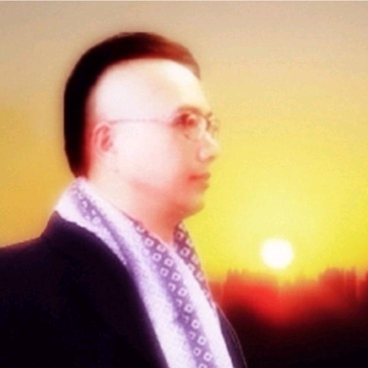 龍辰先生