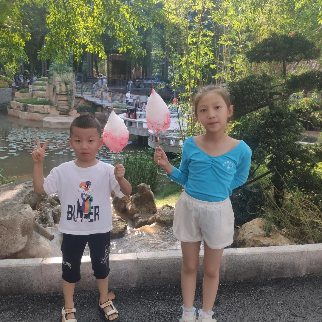 呆萌小甜心(｡･ω･｡)ﾉ❤️