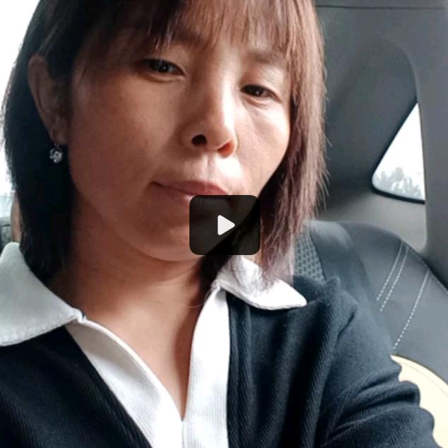 乡间女人毛绒玩具加工厂