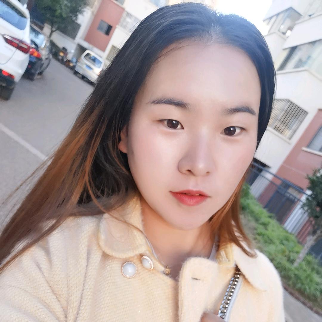 哈啰  小姐姐