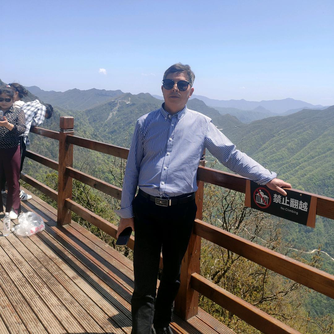 胡大章（墓碑雕刻）